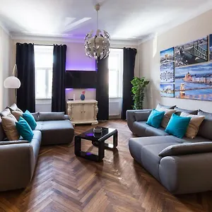 Center,the Rumbach Appartement